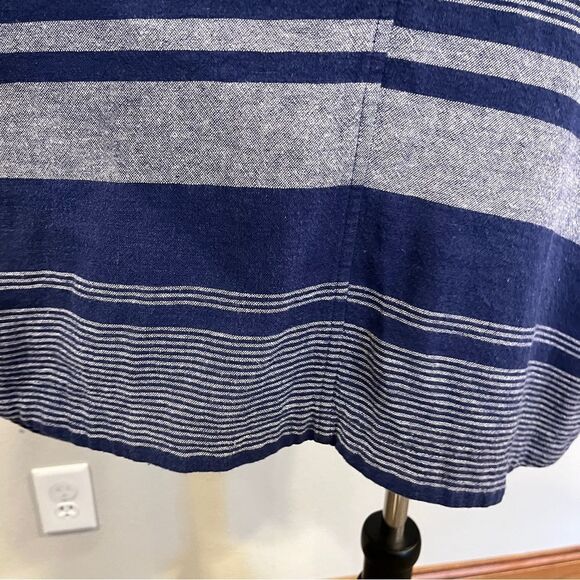 Loft Striped Navy and Gray Sleeveless casual v-neck Dress - Picture 5 of 10